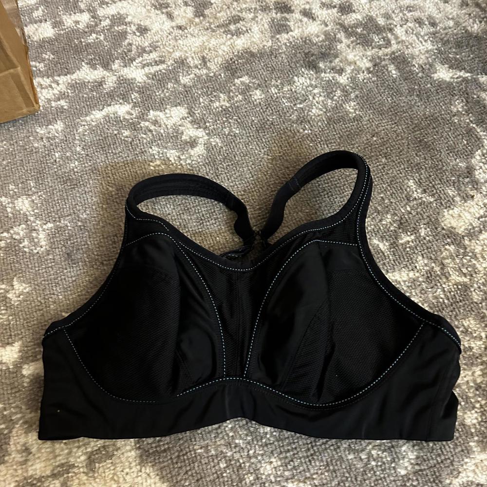 Chantelle Black Full Coverage Back Clasp Bra  36F